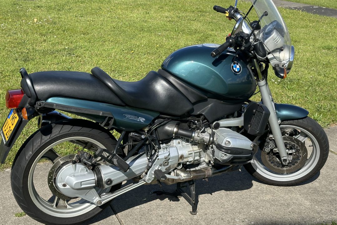 BMW R1100R
