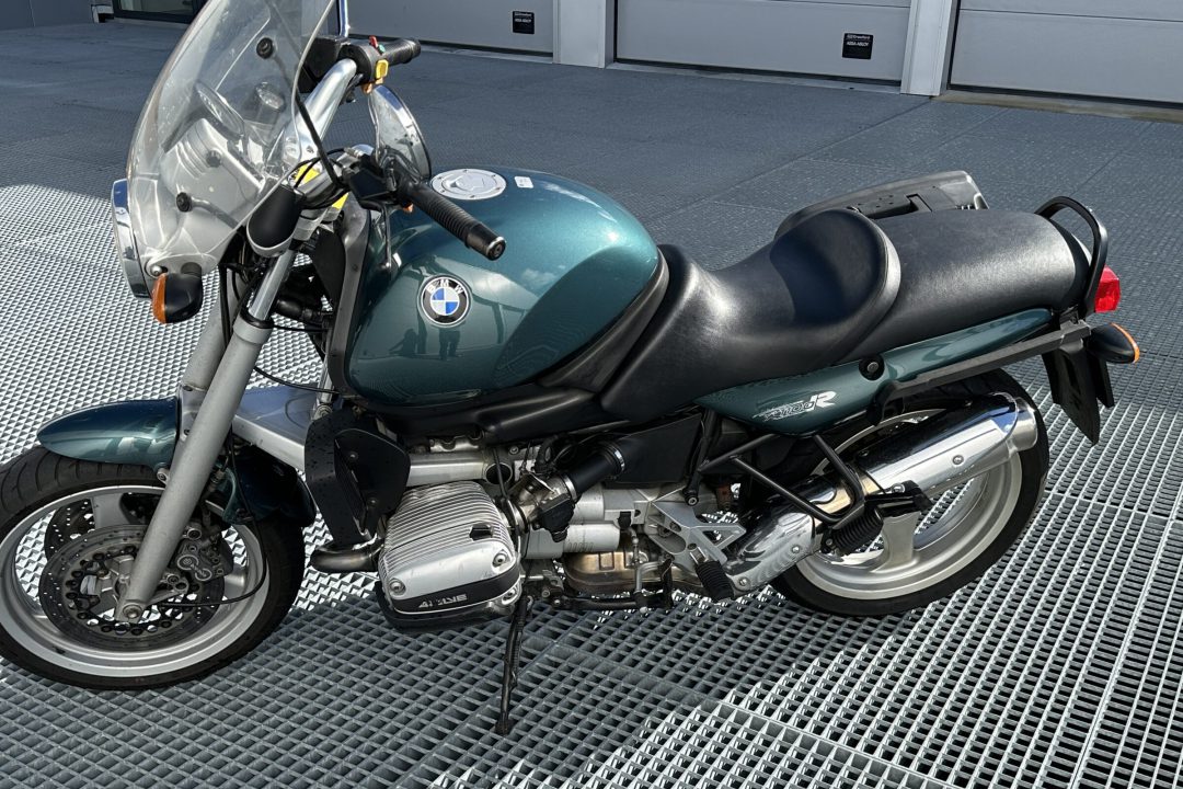 BMW R1100R